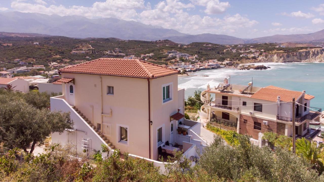 Manos Apartments Almirida Екстериор снимка