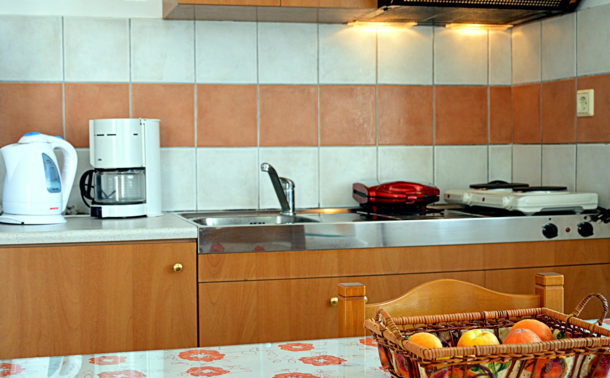 Manos Apartments Almirida Екстериор снимка